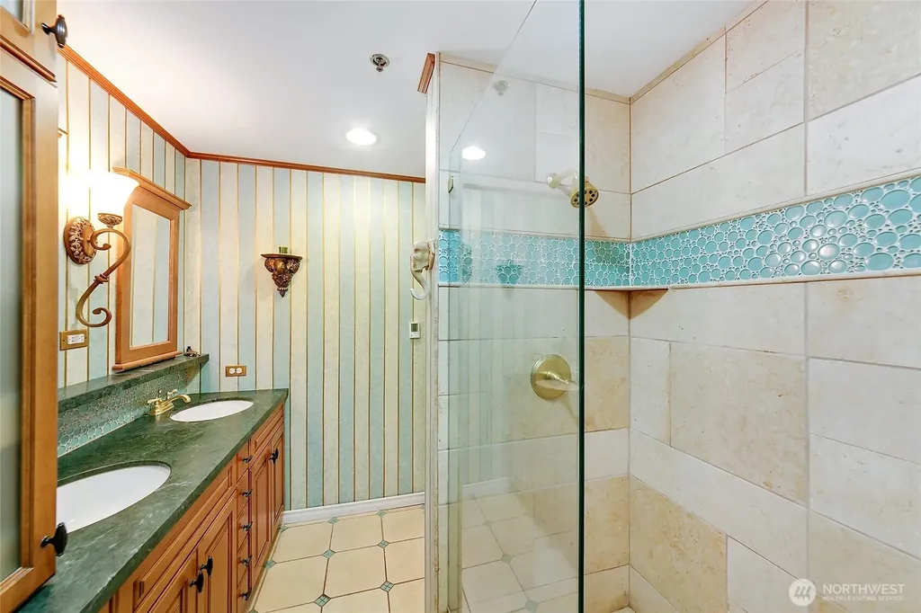 2801 1st Avenue Seattle WA 98121