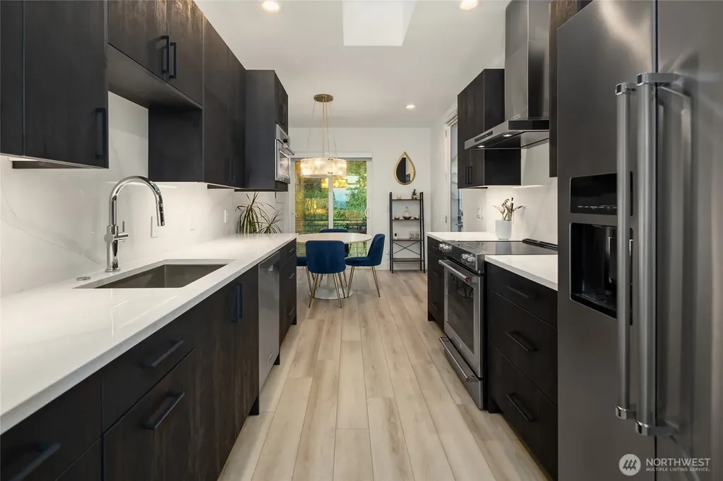 727 Belmont Avenue E Seattle WA 98102