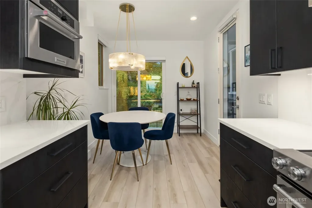 727 Belmont Avenue E Seattle WA 98102
