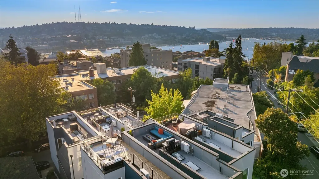 727 Belmont Avenue E Seattle WA 98102