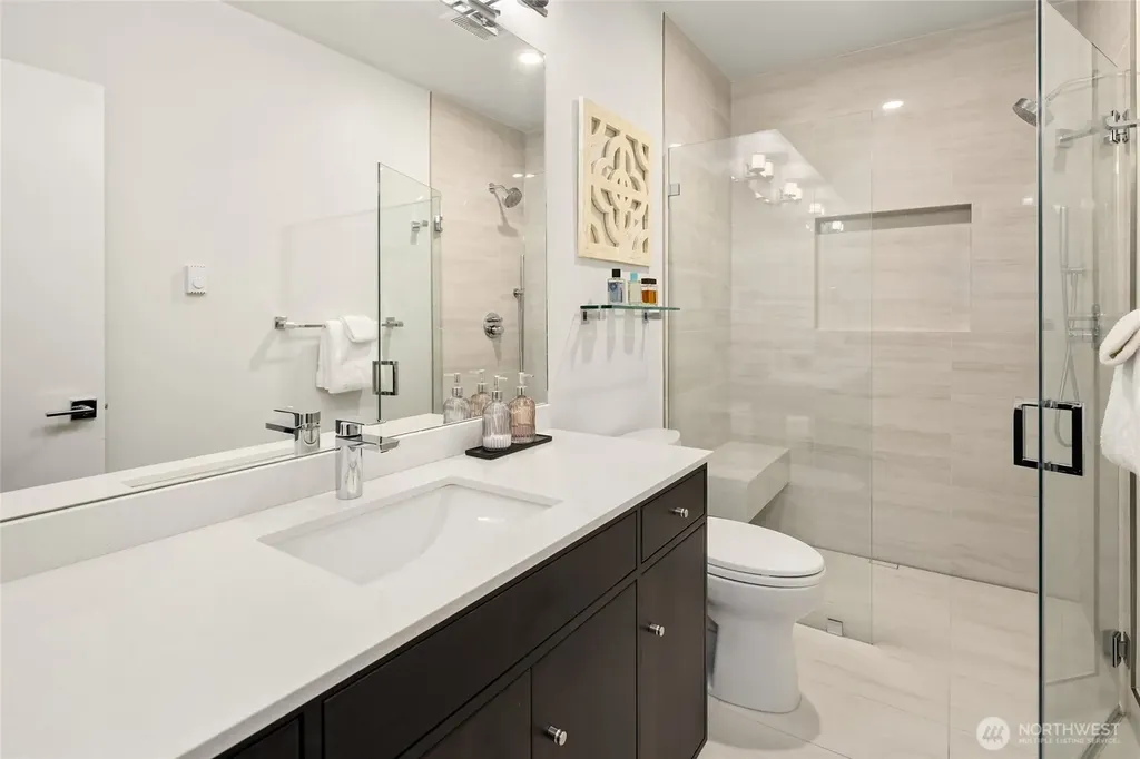 727 Belmont Avenue E Seattle WA 98102