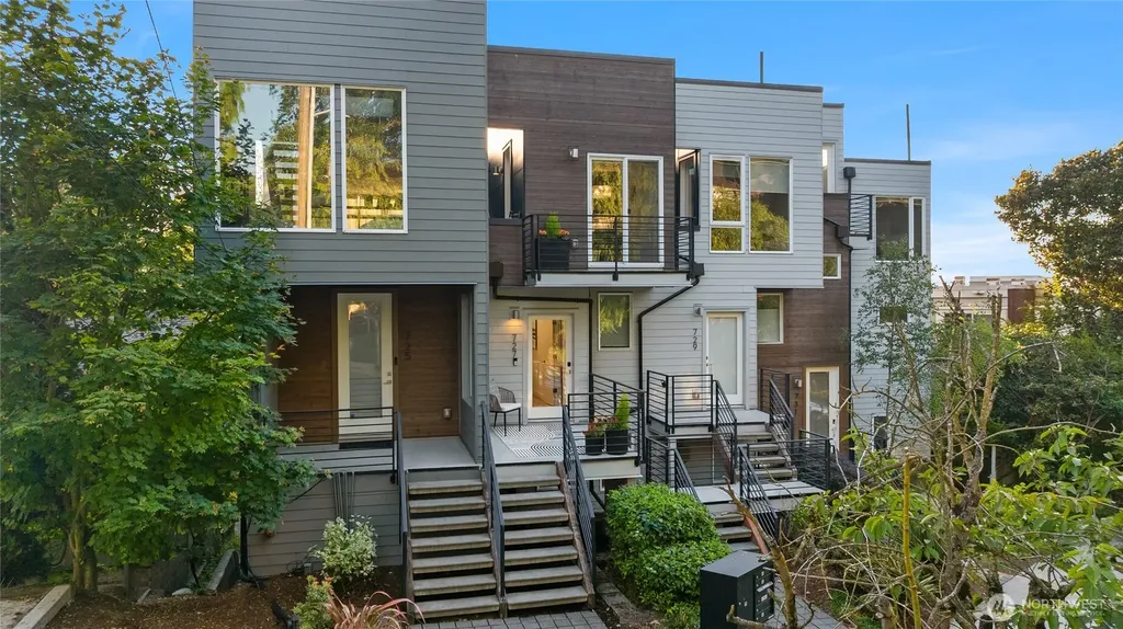 727 Belmont Avenue E Seattle WA 98102
