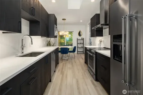 727 Belmont Avenue E Seattle WA 98102