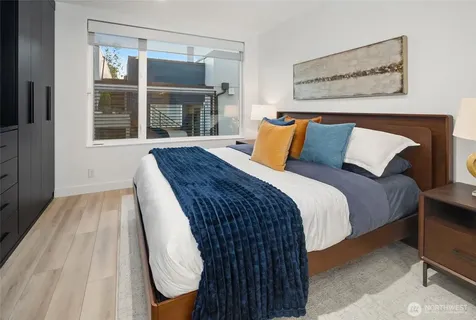 727 Belmont Avenue E Seattle WA 98102