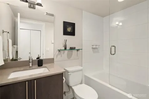 727 Belmont Avenue E Seattle WA 98102