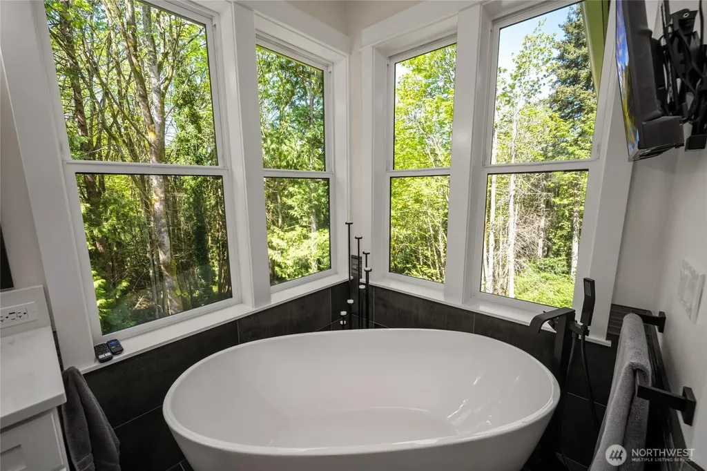17345 Olympic Place Mount Vernon WA 98274