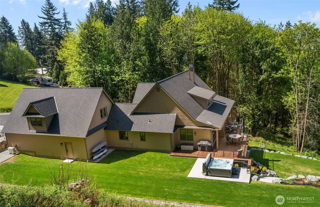 17345 Olympic Place Mount Vernon WA 98274