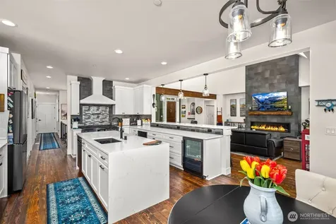 17345 Olympic Place Mount Vernon WA 98274
