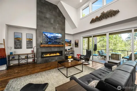 17345 Olympic Place Mount Vernon WA 98274