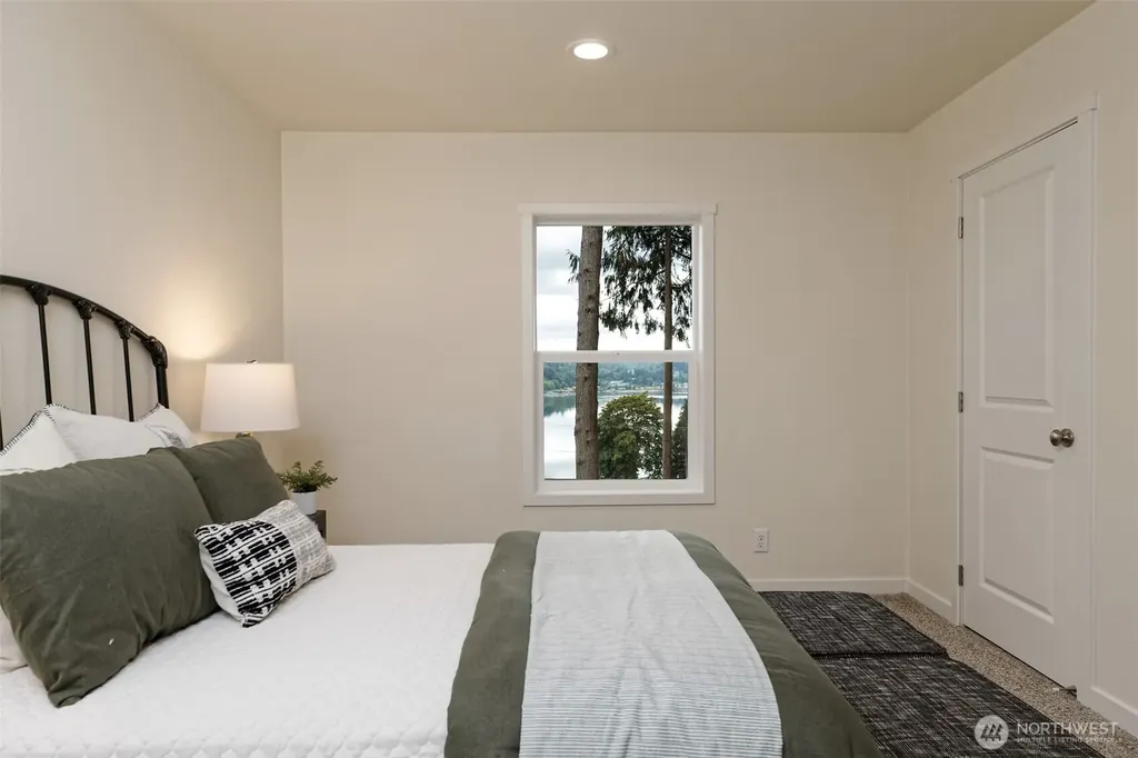 210 E Bridger Lane Shelton WA 98584