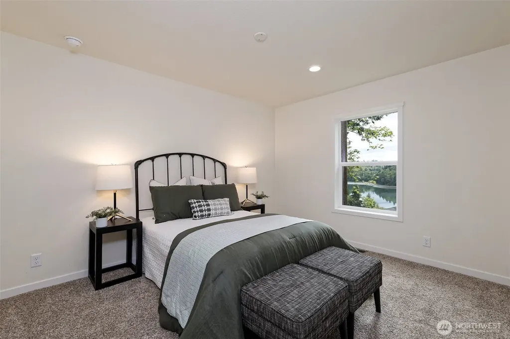 210 E Bridger Lane Shelton WA 98584