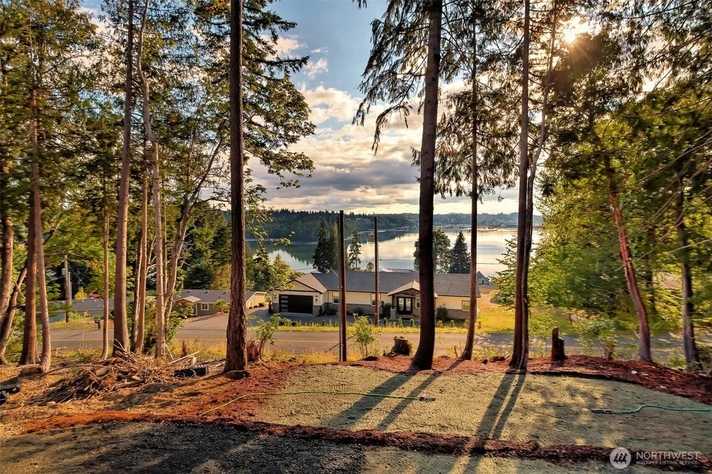 210 E Bridger Lane Shelton WA 98584