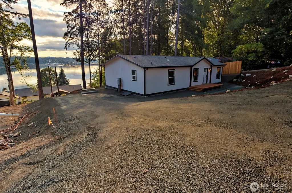 210 E Bridger Lane Shelton WA 98584