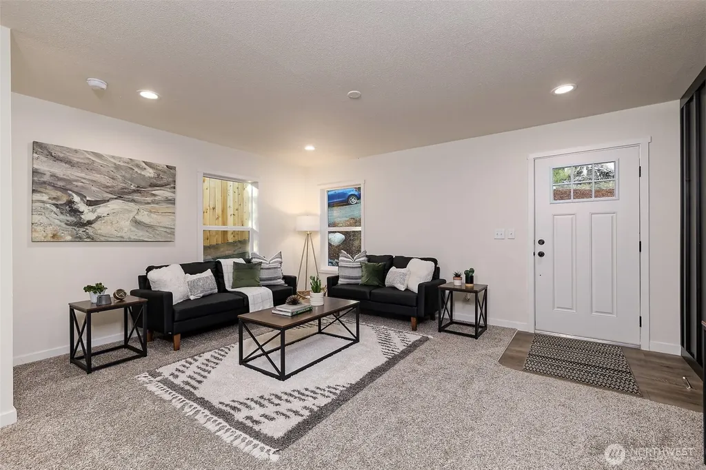 210 E Bridger Lane Shelton WA 98584