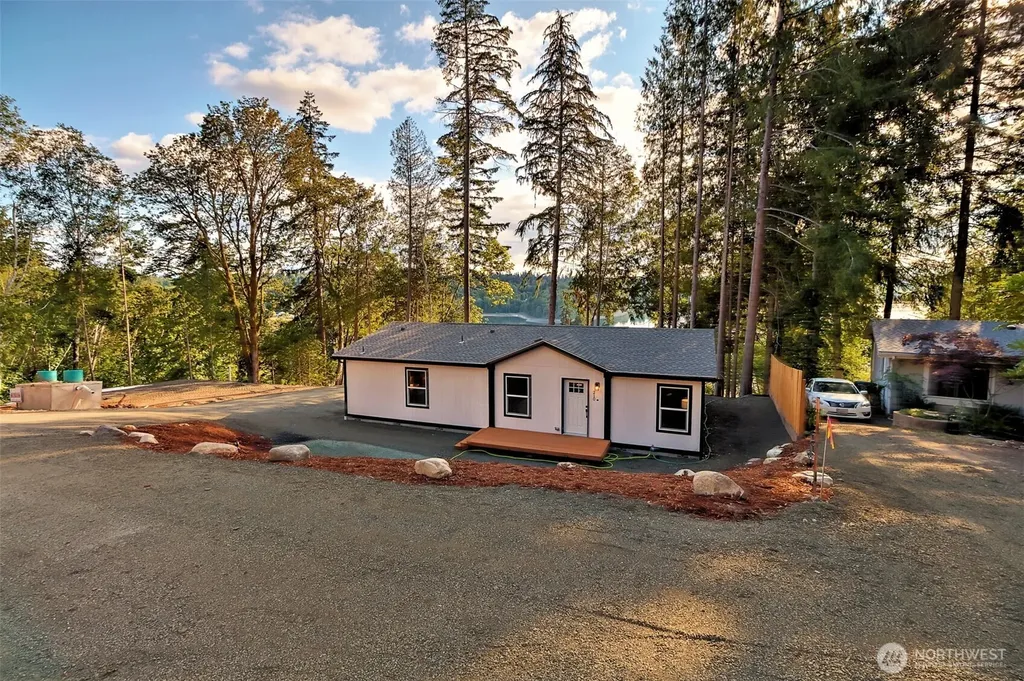210 E Bridger Lane Shelton WA 98584