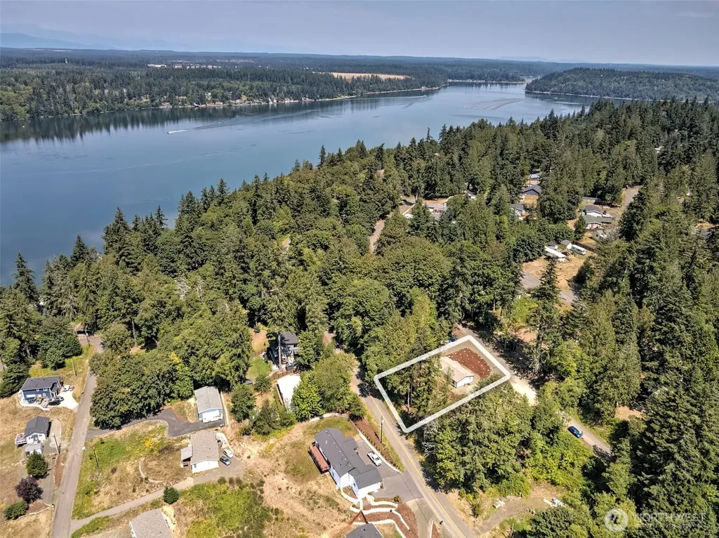 210 E Bridger Lane Shelton WA 98584
