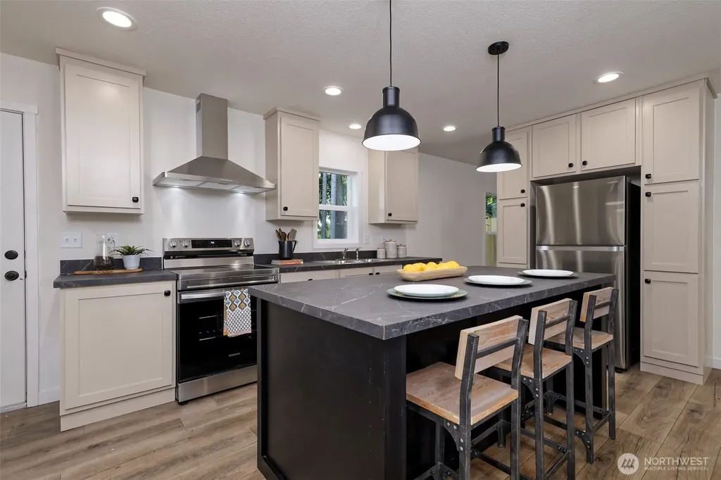 210 E Bridger Lane Shelton WA 98584