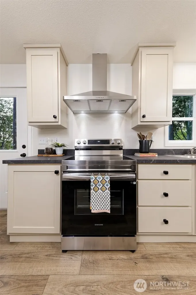 210 E Bridger Lane Shelton WA 98584