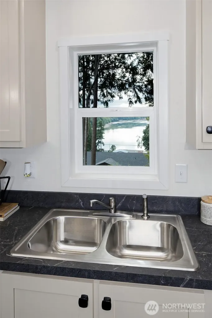 210 E Bridger Lane Shelton WA 98584