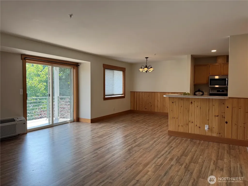 667 4th Street NE East Wenatchee WA 98802