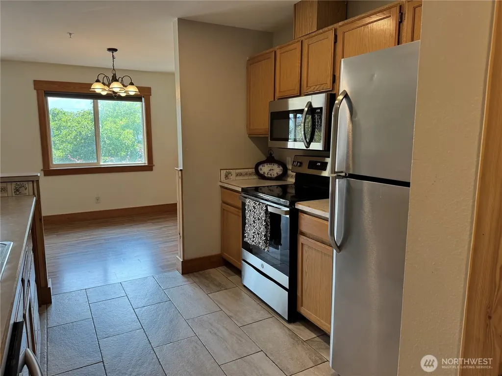 667 4th Street NE East Wenatchee WA 98802