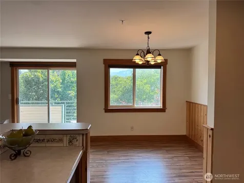 667 4th Street NE East Wenatchee WA 98802