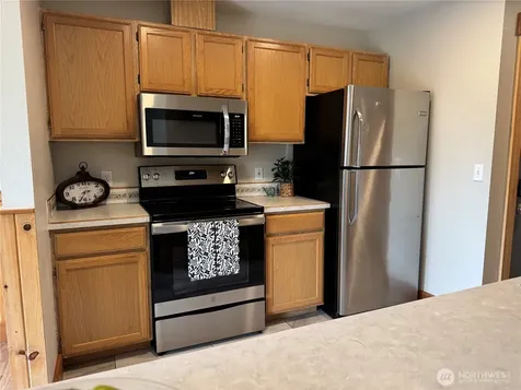 667 4th Street NE East Wenatchee WA 98802