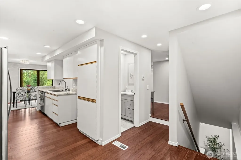 7811 Zircon Drive SW Lakewood WA 98498