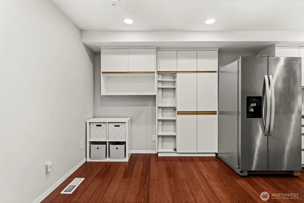 7811 Zircon Drive SW Lakewood WA 98498