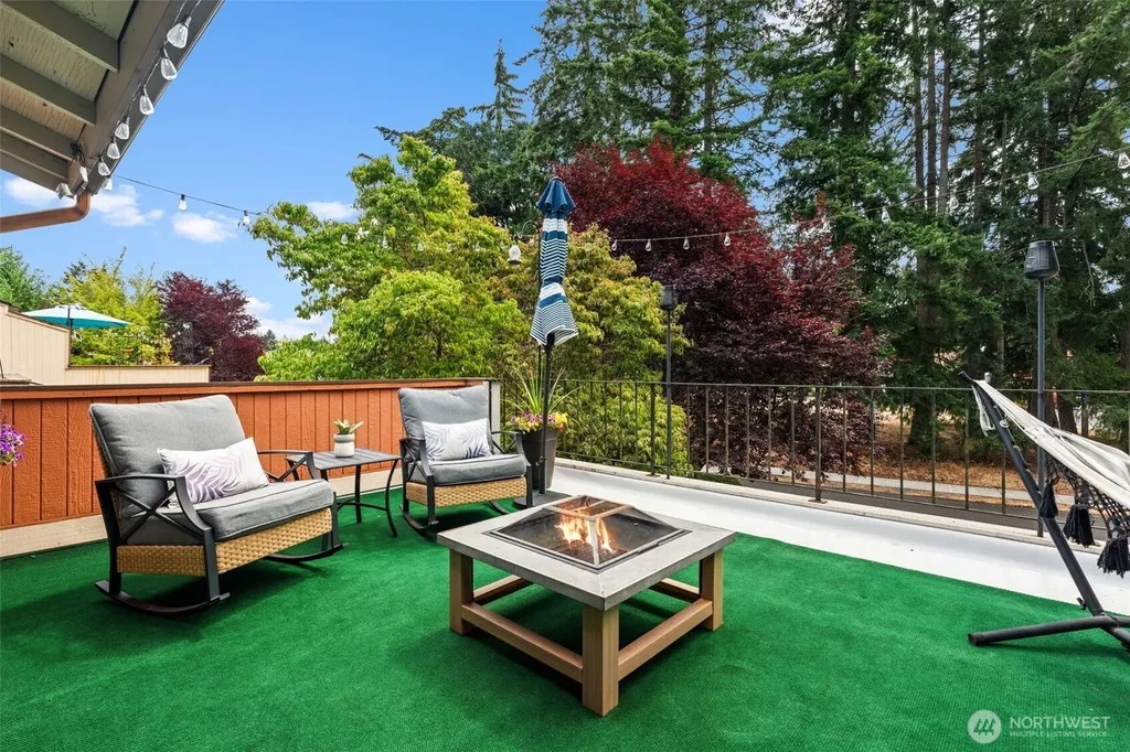 7811 Zircon Drive SW Lakewood WA 98498