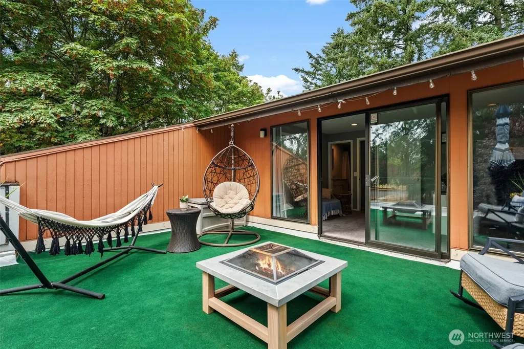 7811 Zircon Drive SW Lakewood WA 98498