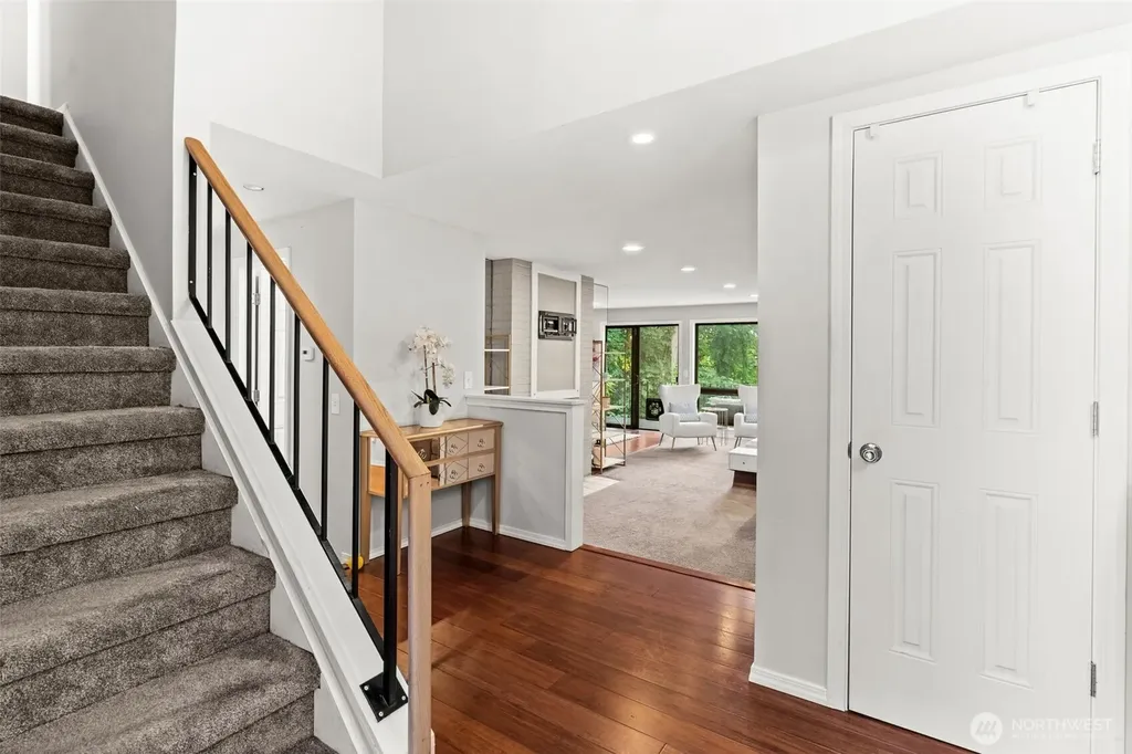 7811 Zircon Drive SW Lakewood WA 98498