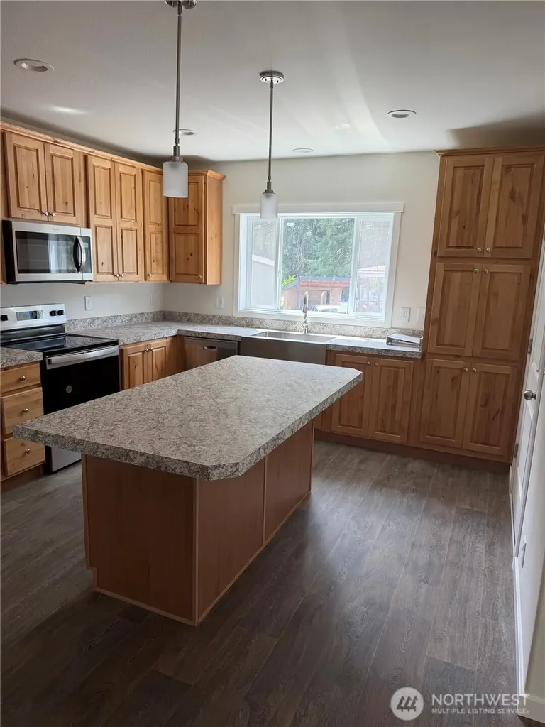 21201 NE 58th Street Vancouver WA 98682