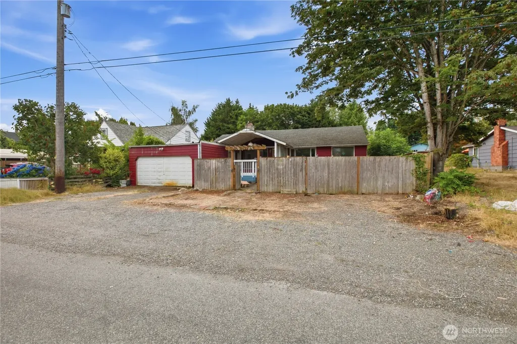 8522 29th Street W University Place WA 98466