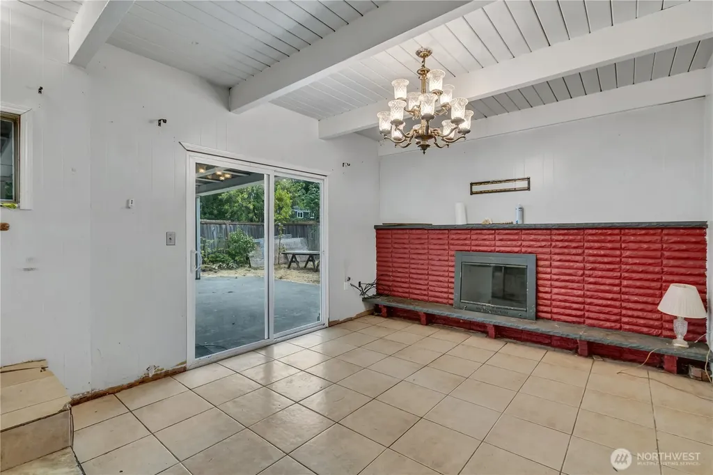 8522 29th Street W University Place WA 98466