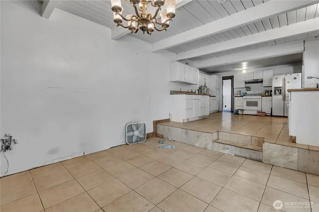 8522 29th Street W University Place WA 98466