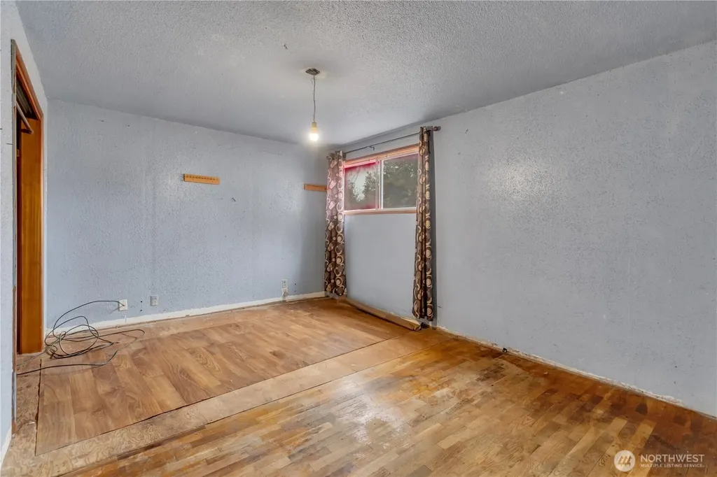 8522 29th Street W University Place WA 98466