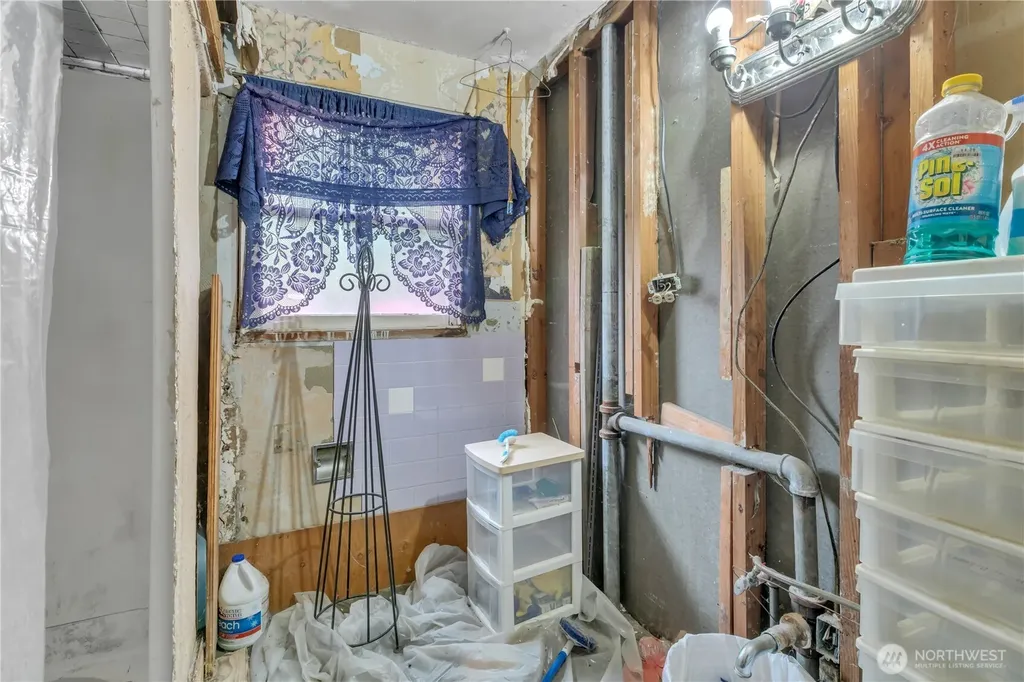 8522 29th Street W University Place WA 98466