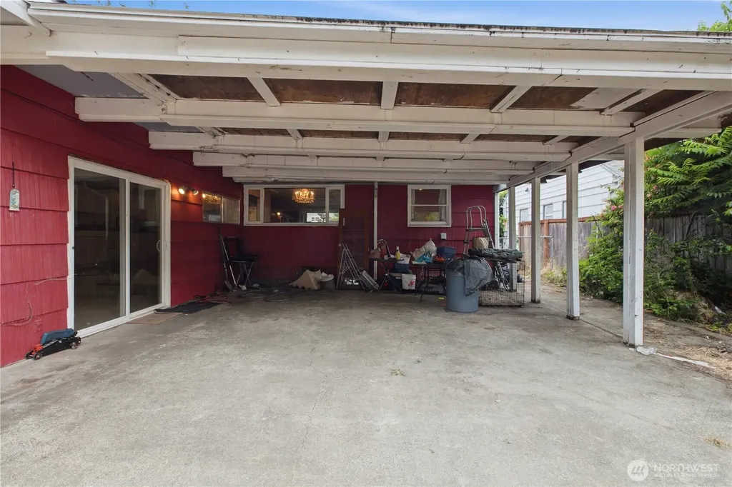 8522 29th Street W University Place WA 98466