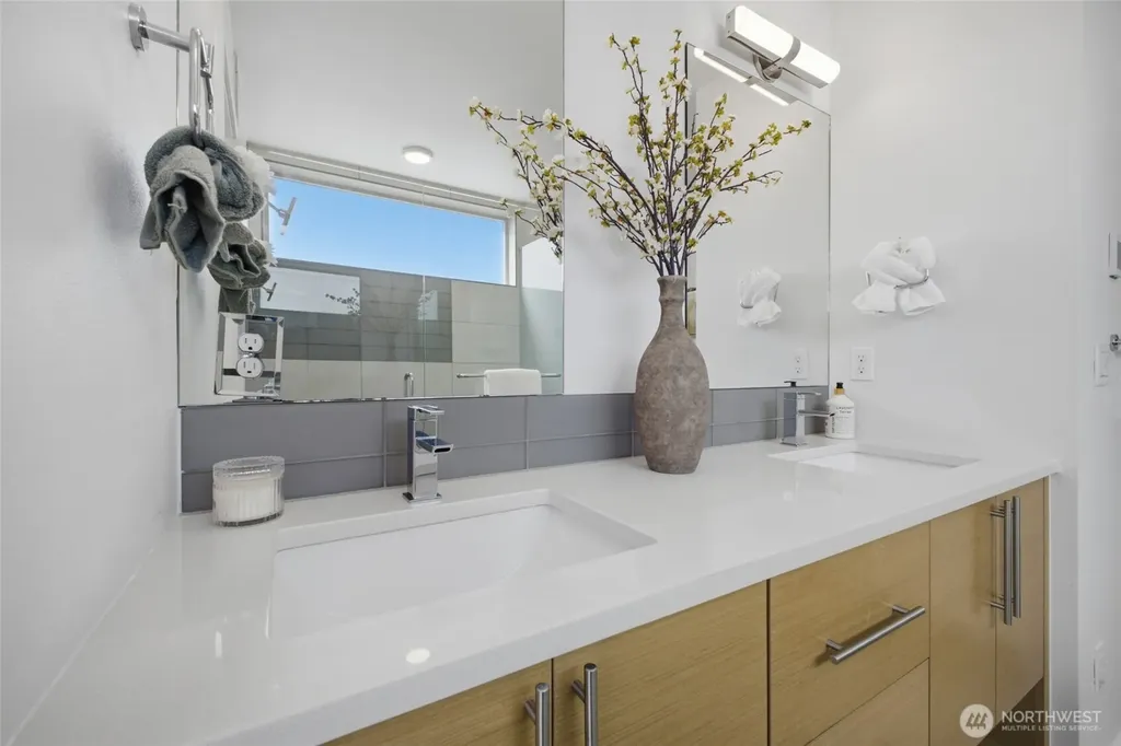 632 NW 85th Street Seattle WA 98117