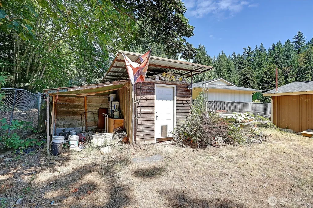 2784 El Camano Street Camano Island WA 98282