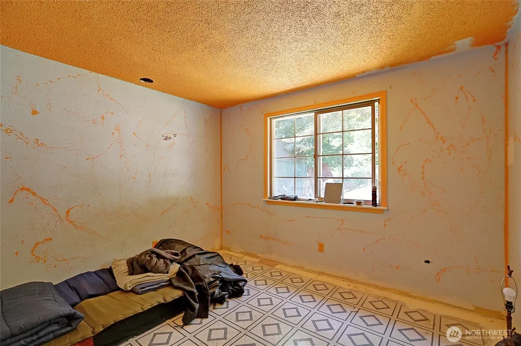 2784 El Camano Street Camano Island WA 98282