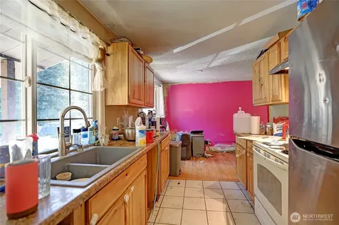 2784 El Camano Street Camano Island WA 98282