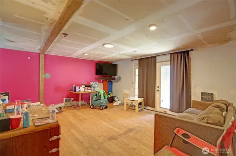 2784 El Camano Street Camano Island WA 98282