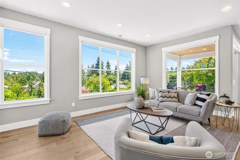 17051 8th Avenue NE Shoreline WA 98155