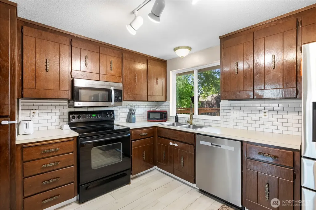 6201 98th Street NE Marysville WA 98270
