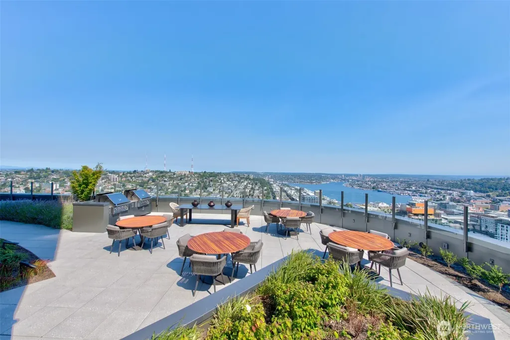 2510 6th Avenue Seattle WA 98121