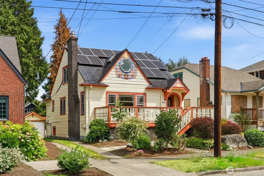 2316 41st Avenue SW Seattle WA 98116