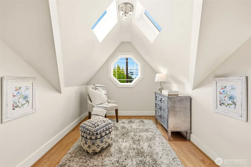 2316 41st Avenue SW Seattle WA 98116