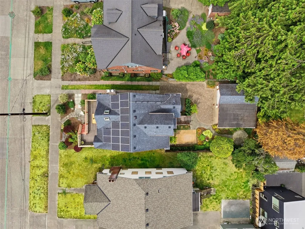 2316 41st Avenue SW Seattle WA 98116